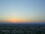 Imagine atasata: Sunset_over_Bucharest_2.jpg